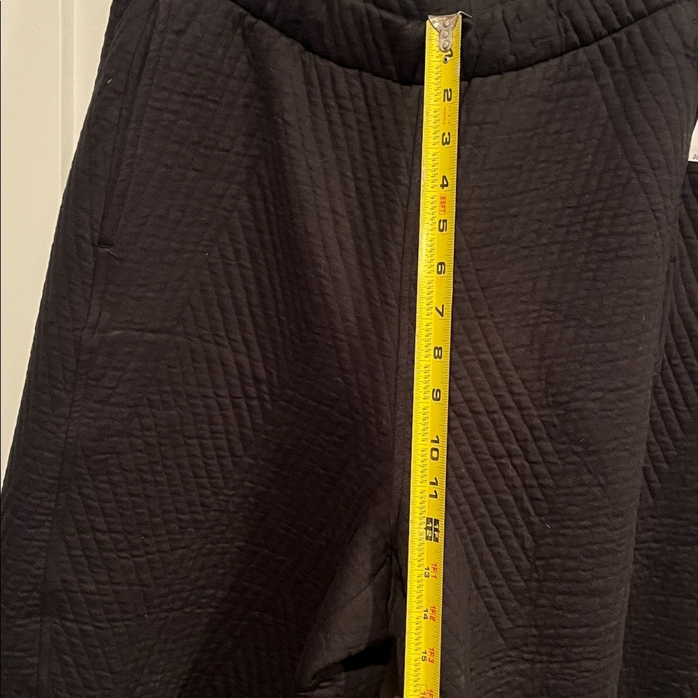 NWT GapFit Quilted Jacquard Barrel Pants Black Cotton blend Large Tall/Long - Picture 6 of 8